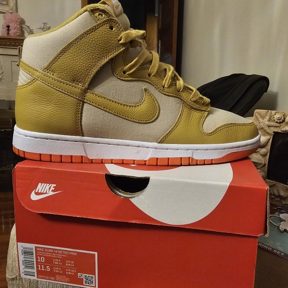 Nike Dunk High Size 10 M - Picture 2 of 6
